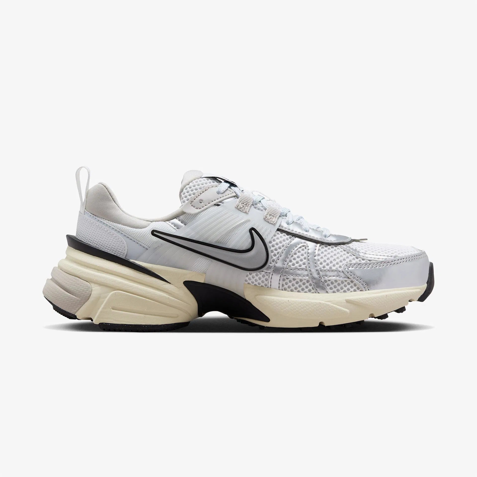 Nike V2K Run Sneaker